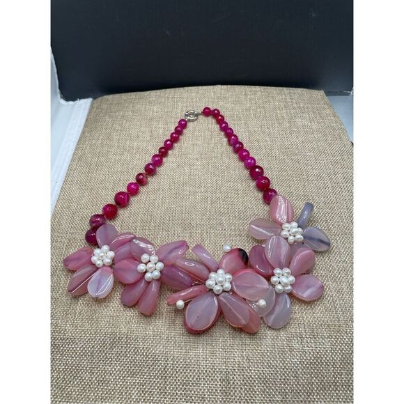 Vintage J. Crew Pinks Flower Necklace Pearls Beaded - Picture 4 of 8
